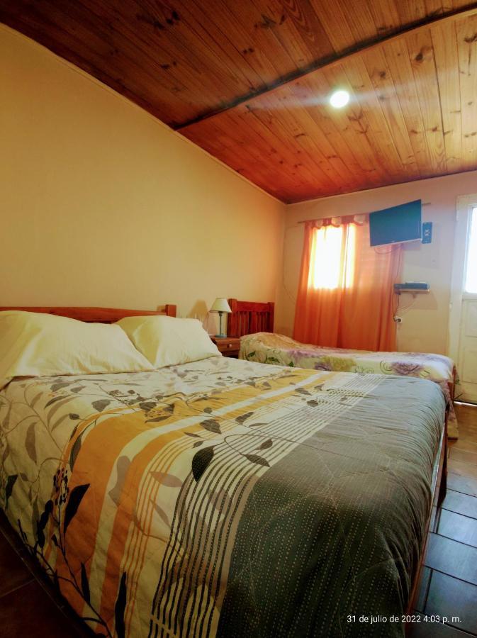 Hotel Juanita Puelches Buitenkant foto
